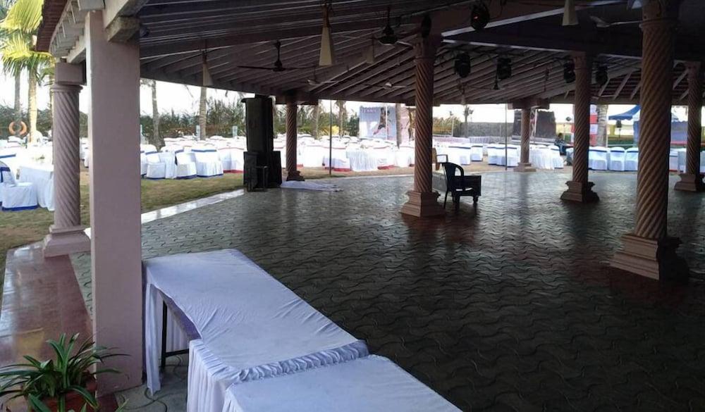 Mamalla Beach Resort Махабалипурам Екстериор снимка
